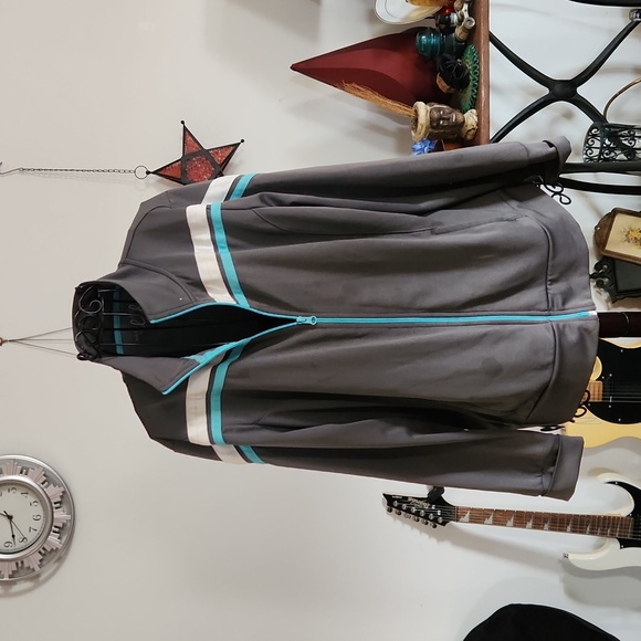 Made of Life Large zipup - Picture 1 of 4